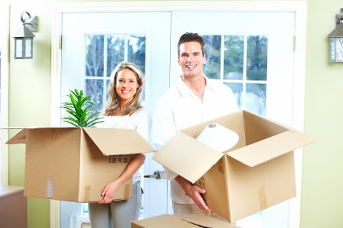 Organized storage unit in Bow with space-efficient layout