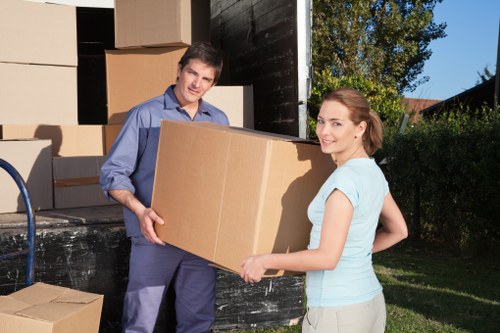 Choosing the right removal truck hire option for a move in Bow